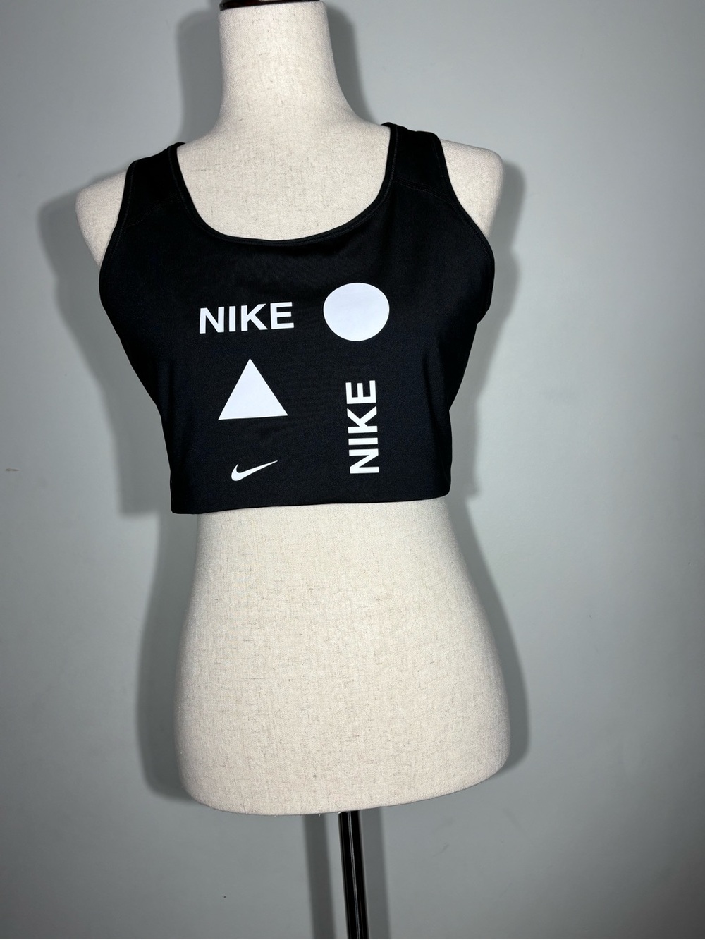 Nike Women's Dri-FIT Swoosh High Support Plus Size Sports Bra Size 1X Black
